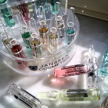 Mit JANSSEN COSMETICS Ampullen in den Herbst
