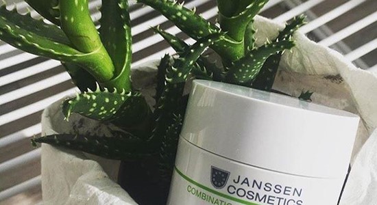 Was die Schutzmasken-Pflicht mit unserer Haut macht