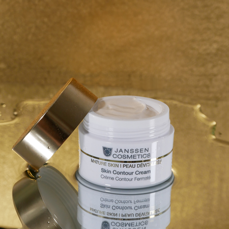 De oplossing voor rimpels, een doffe huid en verlies aan elasticiteit - MATURE SKIN van JANSSEN COSMETICS